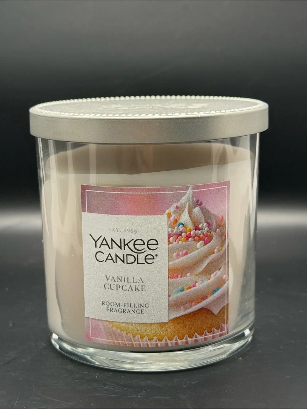 Yankee Candle Vanilla Cupcake Candle - Cream & Silver 7oz Original Tumbler